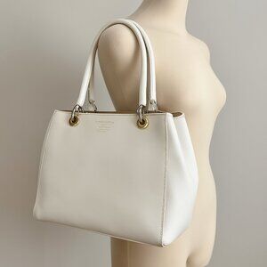 Samantha Thavasa Deluxe Shoulder Bag - 11x8x5", White Leather, Magnetic Closure